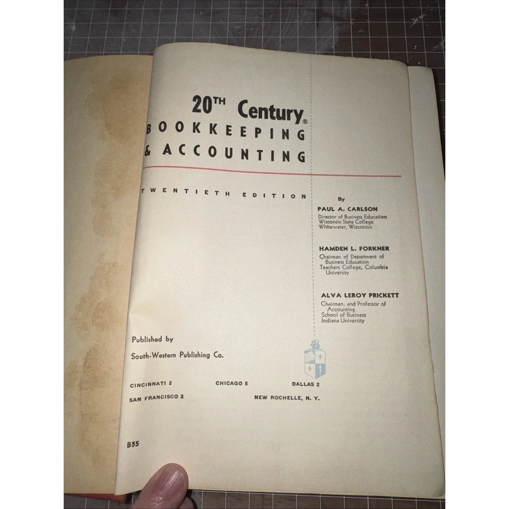 Vintage 20th century bookkeeping and accounting first year course 1959
